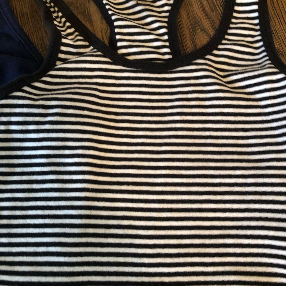 (3) Racerback crop tops - Picture 3 of 5